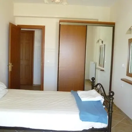Gem Rosa Villa, Agios Stefanos, Corfu Willa