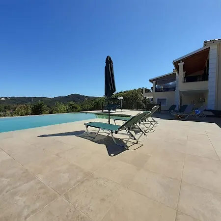 Gem Rosa Villa, Agios Stefanos, Corfu Willa